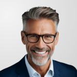 B2B SMB leader smiling - LinkedIn Profile Picture (1)